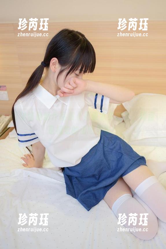 西尔酱最新作品集《青草水手服》，简直是视觉的清新袭击！
