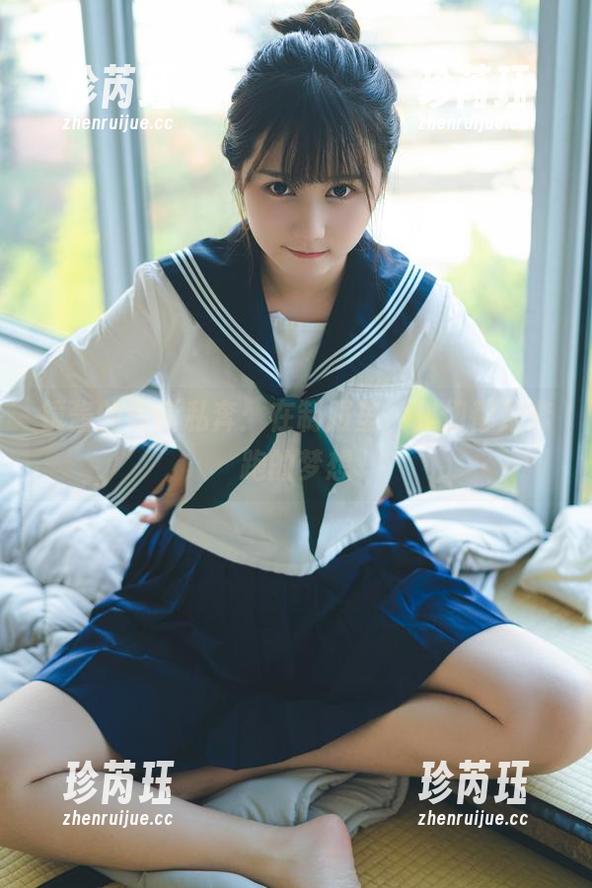 镜酱的最新私奔：在制服里，我们都是奔跑的梦想