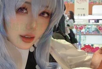 阿九从不咕咕又来了！在线分享她的白色作品，有点让人心动