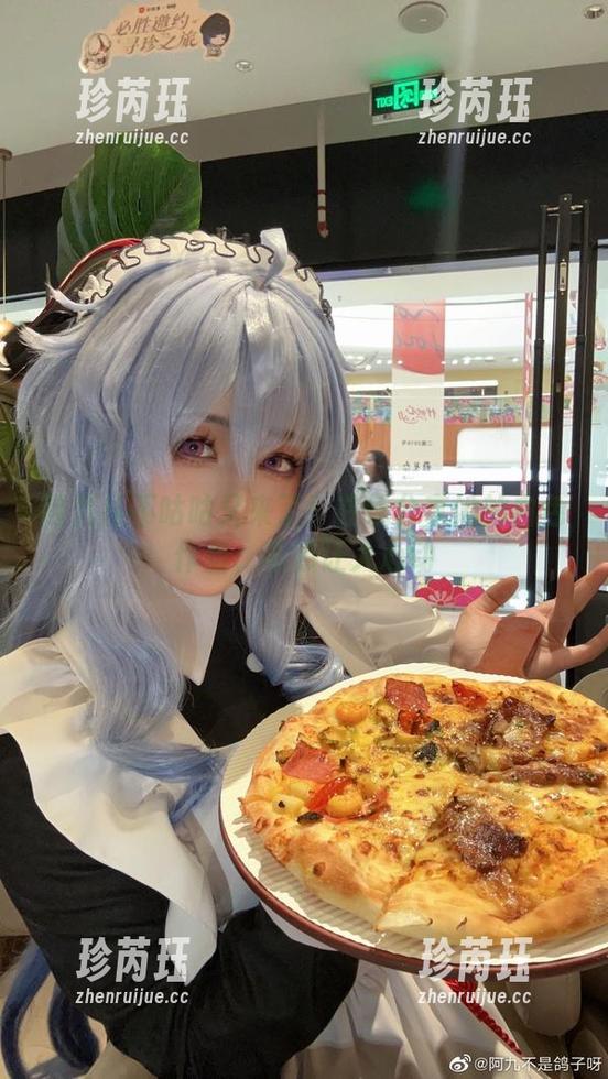 阿九从不咕咕又来了！在线分享她的白色作品，有点让人心动