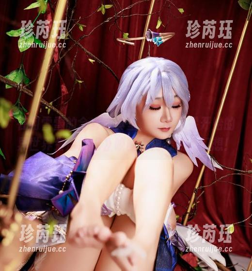 在阿雪雪的全套写真里，让《从零开始的异世界生活雷姆》唤醒你内心的小幻想！