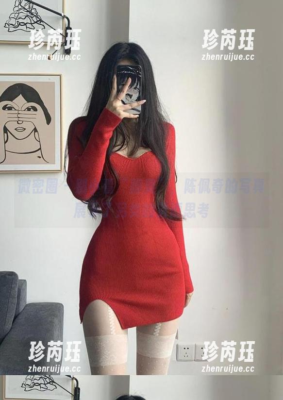 微密圈 - 别小看“脚臭”，陈佩奇的写真展示了另类的资源思考