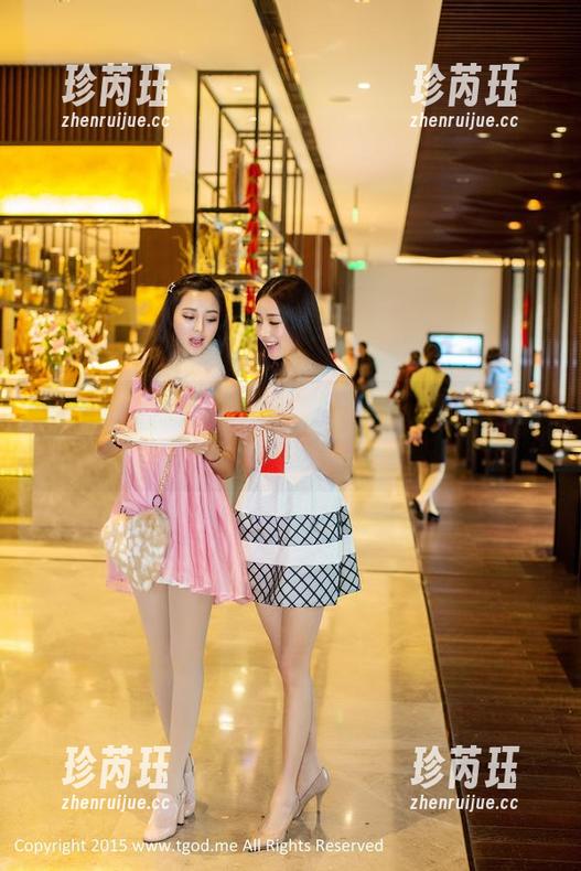 青豆客 - 谭晓彤的水手服系列，图集中的美图让我排队点赞！